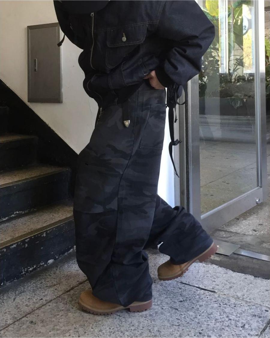迷彩 厚磅 工裝 降落傘 彎刀褲 / 2色 - WHATEVER STUDIO