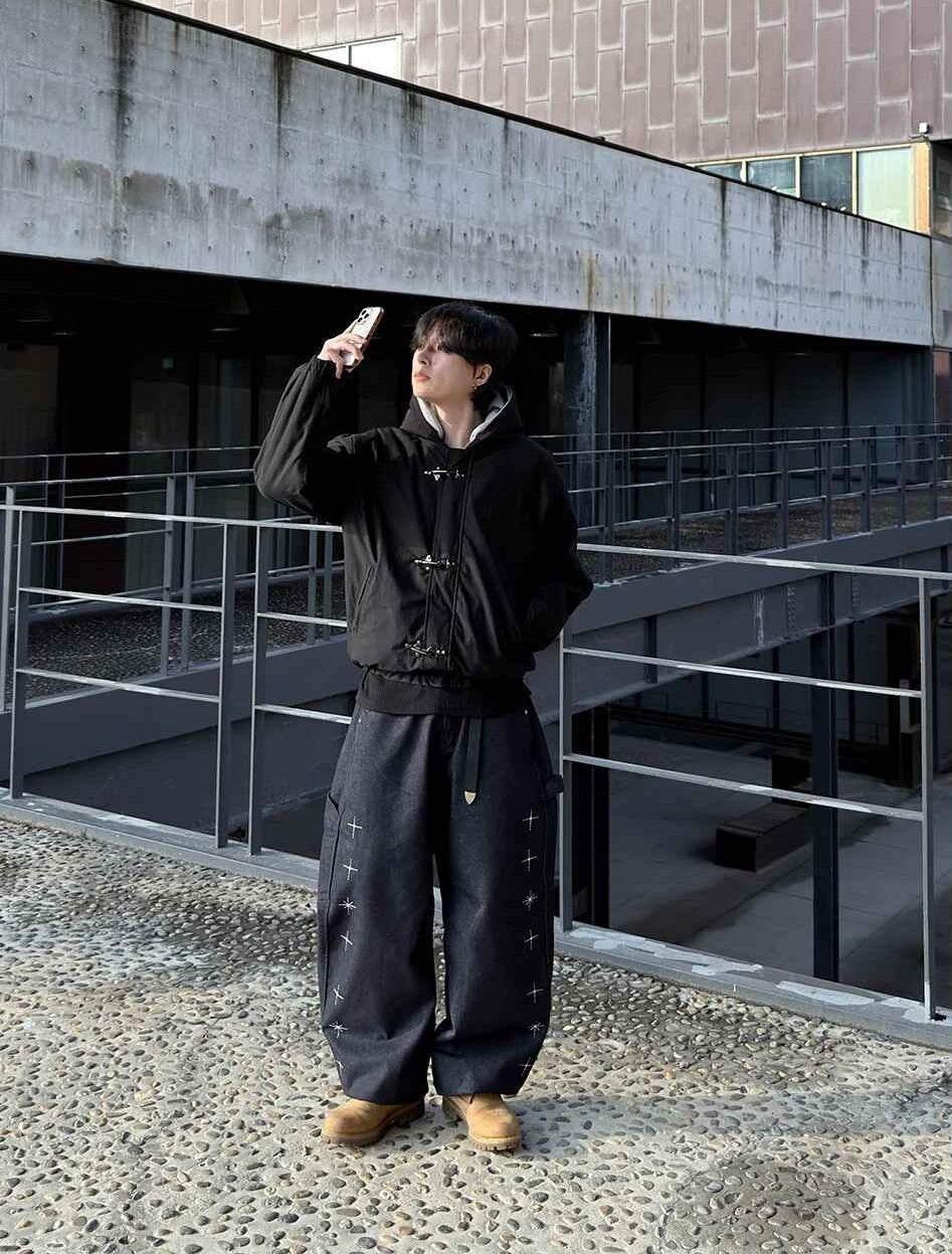 刺繡 星星 畫家 工裝 牛仔褲 / 2色 - WHATEVER