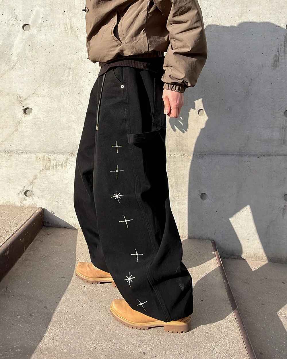 刺繡 星星 畫家 工裝 牛仔褲 / 2色 - WHATEVER