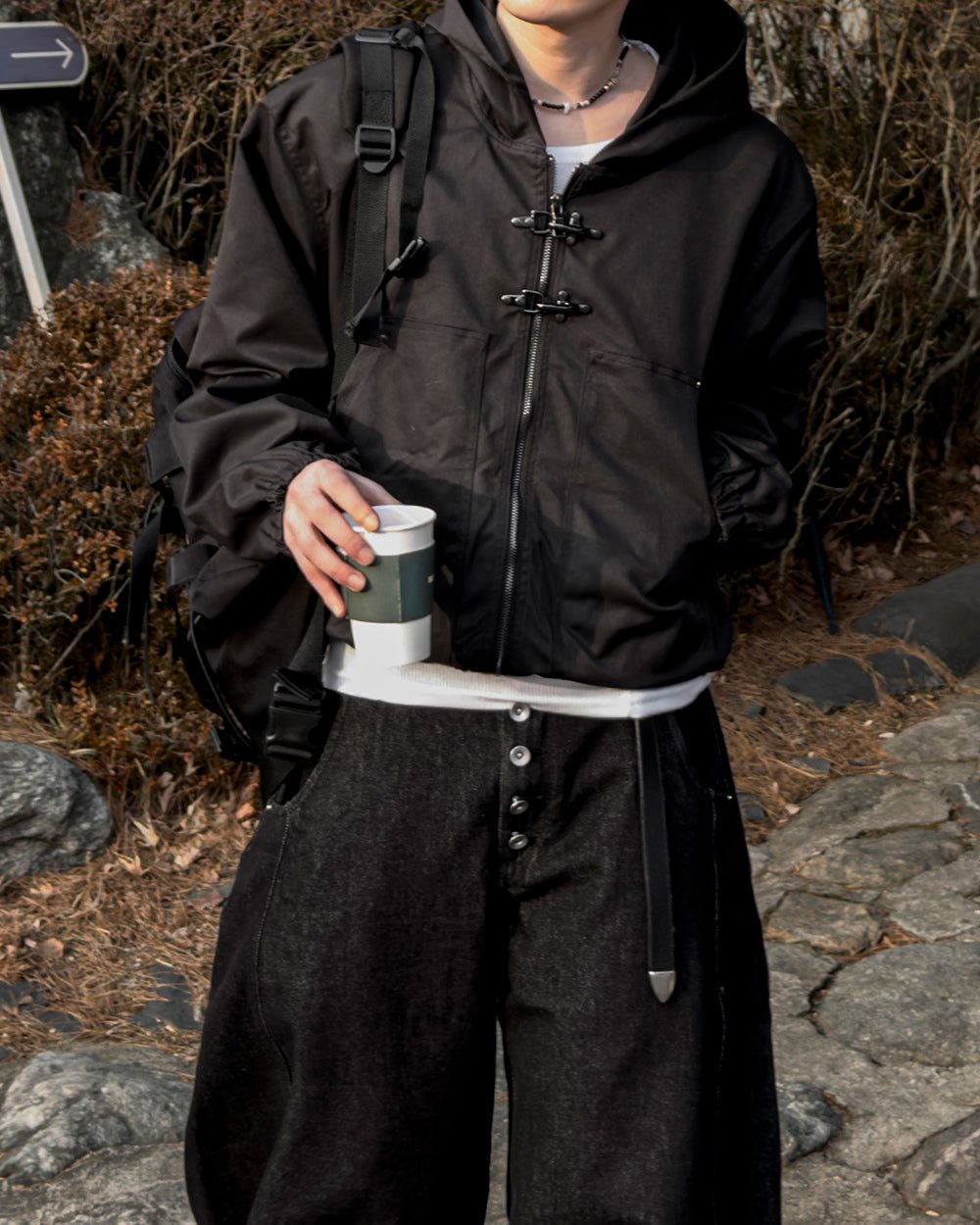 高密度棉 消防扣 拉鍊 短版 連帽 外套 / 2色 - WHATEVER