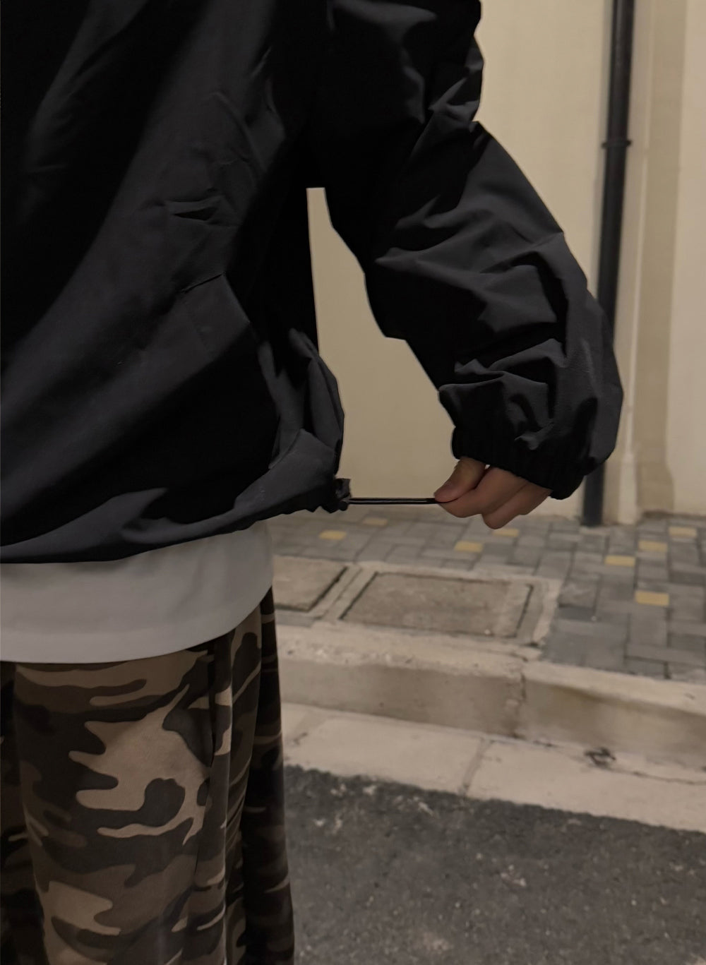 簡約 素面 抽繩 連帽 防風外套 / 2色