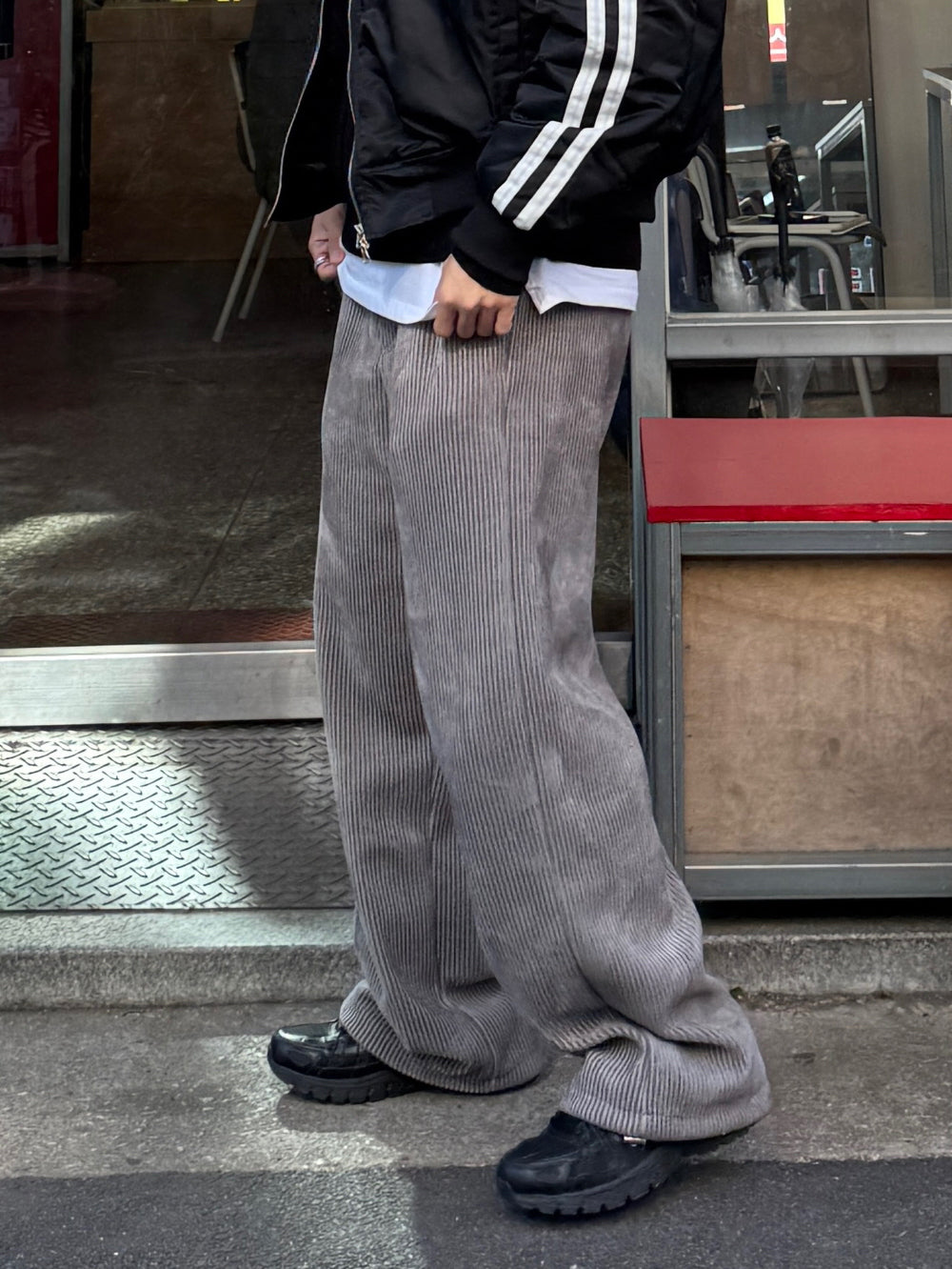 寬鬆 燈芯絨 褲腳抽繩 休閒 落地 長褲 / 4色