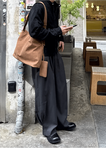 仿舊 質感 磁吸 皮革 寬背帶 斜背包 / 3色