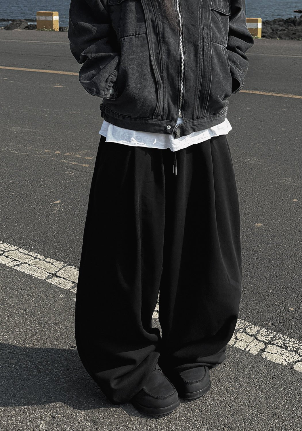 單褶 束口 氣球 運動 寬鬆 棉褲 / 3色 - WHATEVER STUDIO