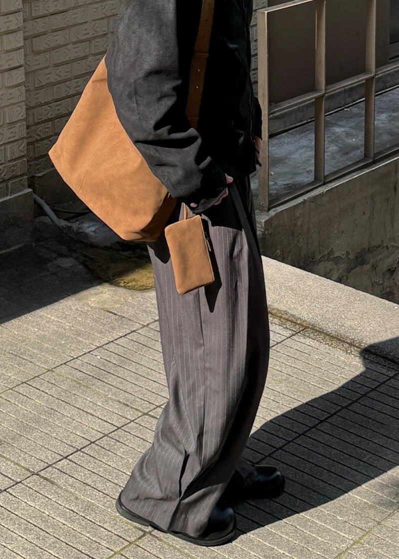仿舊 質感 磁吸 皮革 寬背帶 斜背包 / 3色 - WHATEVER