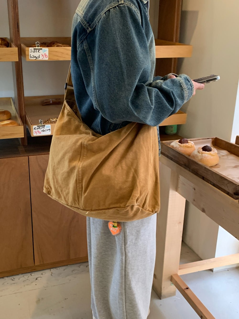 復古 水洗 帆布 側背包 斜背包 / 3色 - WHATEVER