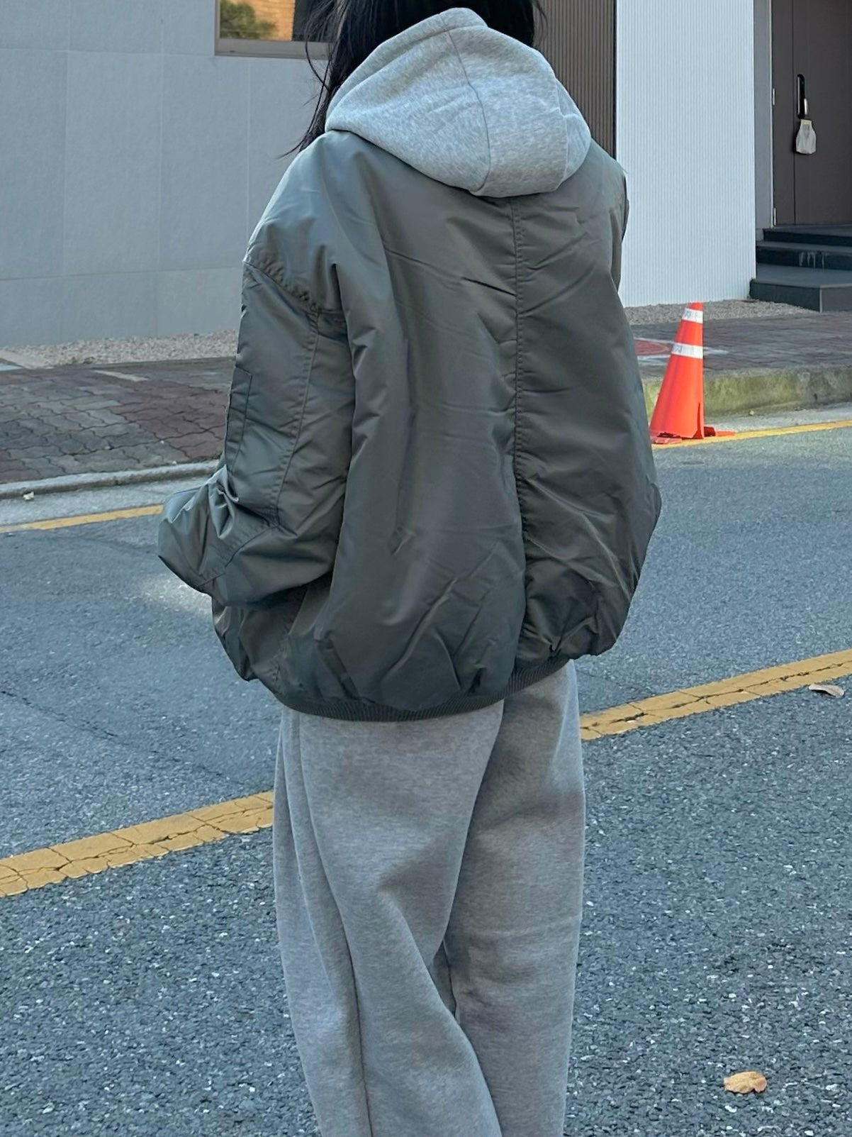 寬鬆 MA - 1 連帽可拆 飛行夾克 羽絨外套 / 3色 - WHATEVER