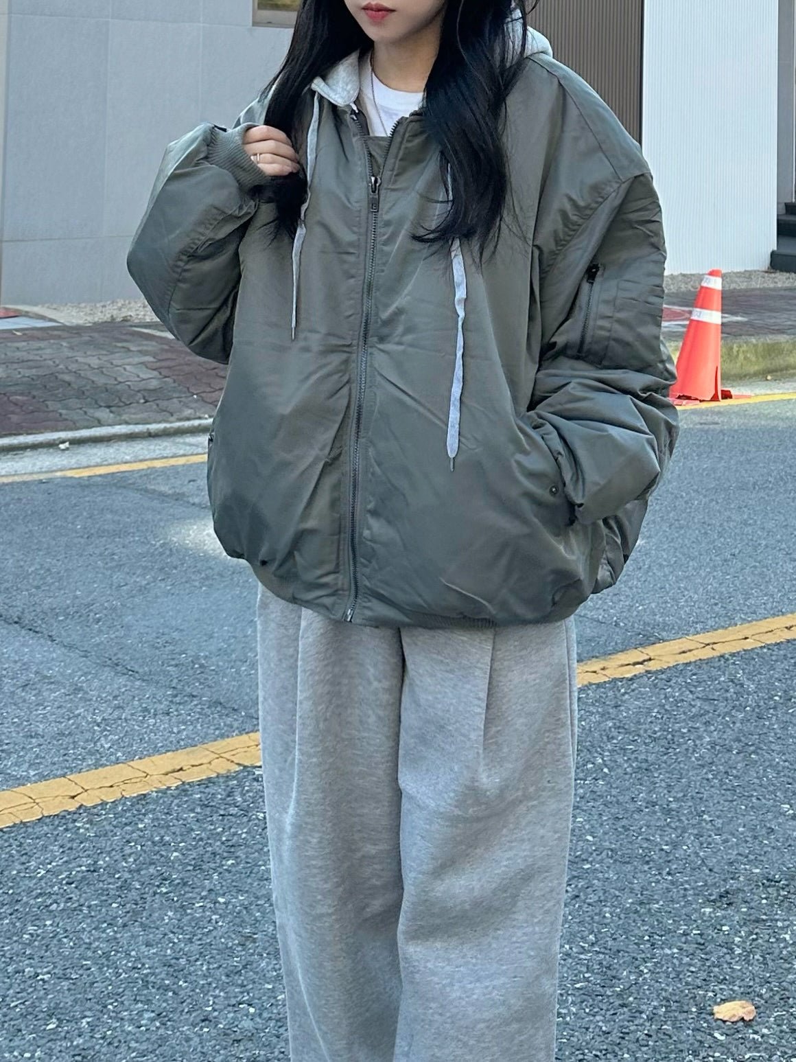 寬鬆 MA - 1 連帽可拆 飛行夾克 羽絨外套 / 3色 - WHATEVER