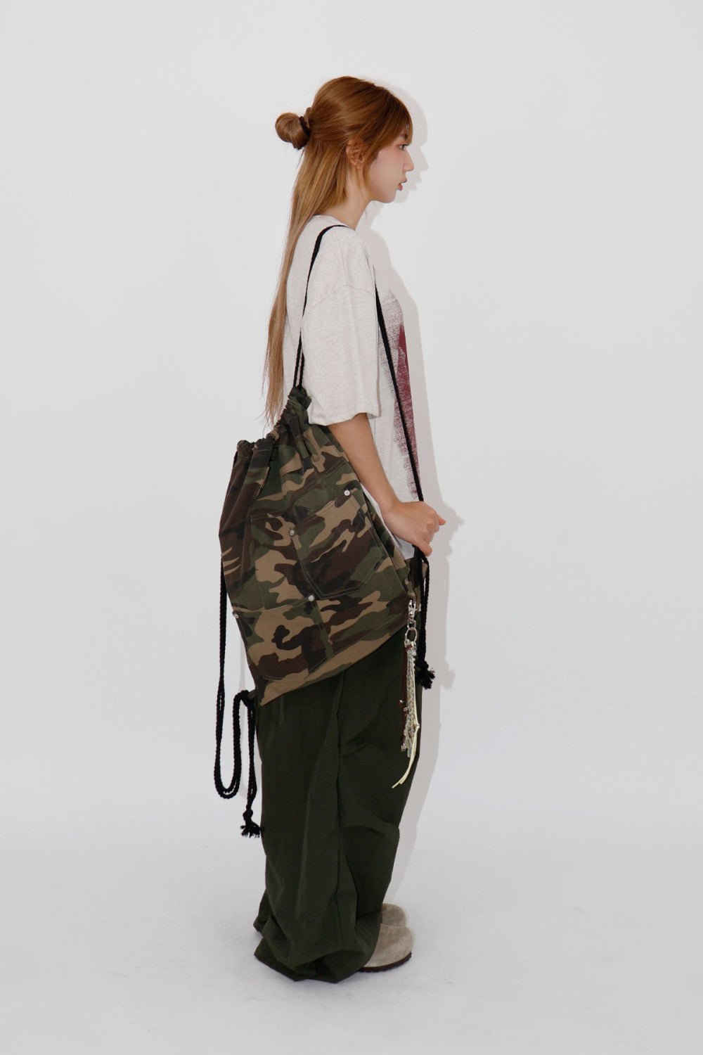 迷彩束口後背包 - WHATEVER