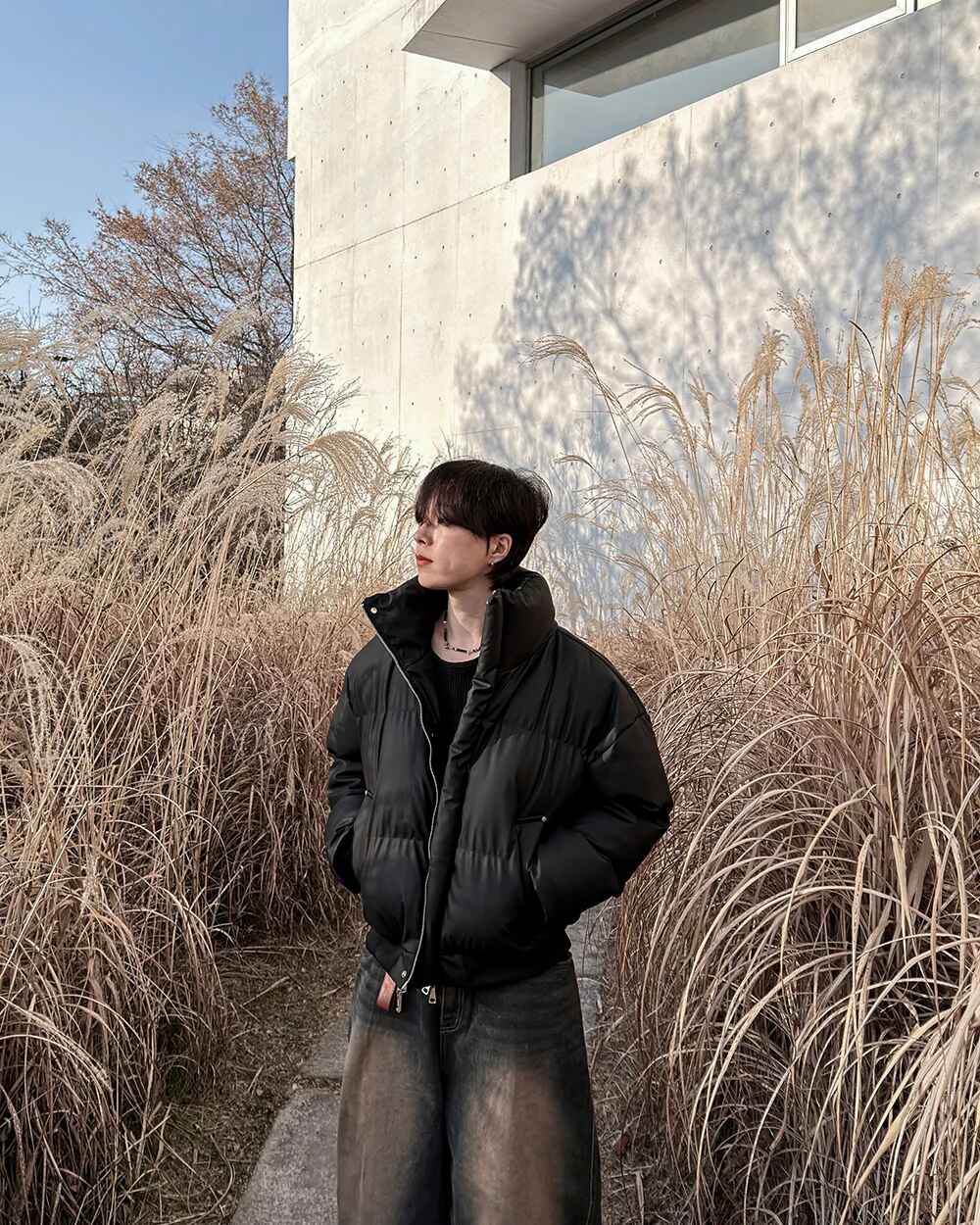 極簡 鉚釘 高領 短版 仿皮 羽絨外套 - WHATEVER